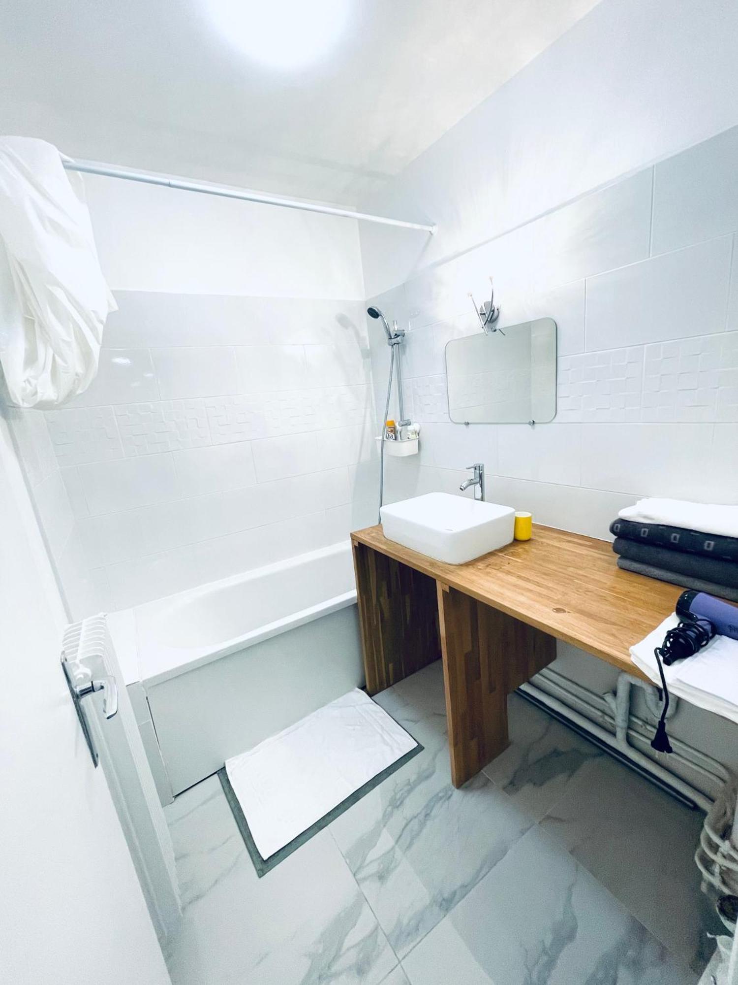 Appartement Bastille - Voltaire - Le Marais - Centre De Paris - 5 Pers المظهر الخارجي الصورة